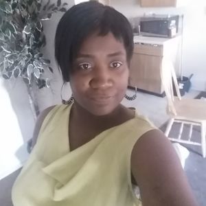 Meet your Posher, Lasaundra